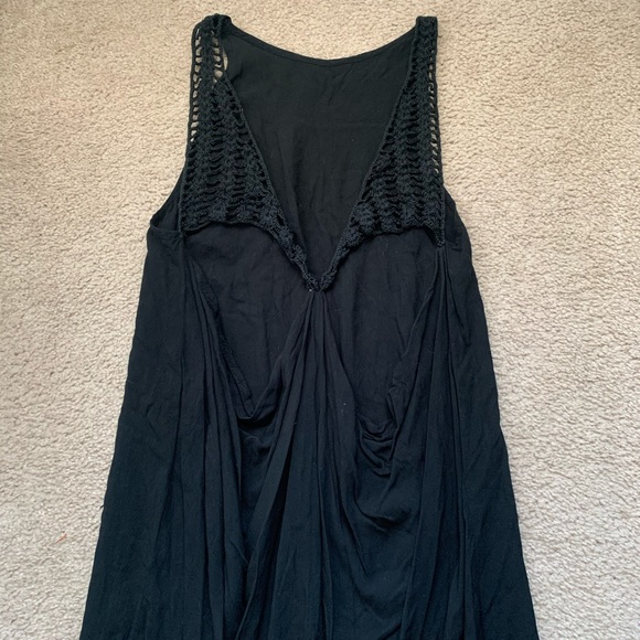Acacia open back dress - Picture 6 of 7